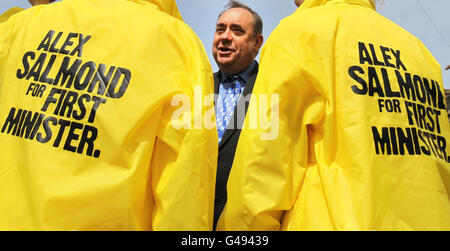 SNP leader Alex Salmond speaks to party supporters in Strathaven as he tours seats whilst on the last day of election campaigning prior to the Scottish Elections tomorrow. Stock Photo