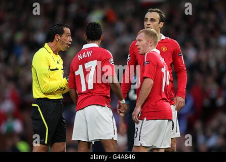 Soccer - UEFA Champions League - Semi Final - Second Leg - Manchester United v FC Schalke 04 - Old Trafford Stock Photo