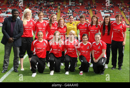 Charlton Athletic'swomen's team, FA Women's Premier League, Southern Division champions Stock Photo