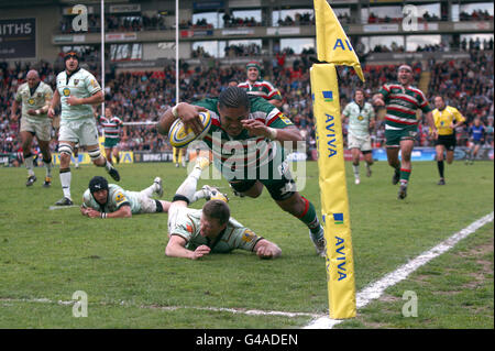 Alesana Tuilagi dives over to score Leicester's opening try during the ...