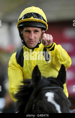 Horse Racing - Betfred Silver Bowl and Temple Stakes - Haydock Park Stock Photo