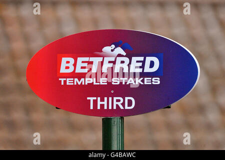 Horse Racing - Betfred Silver Bowl and Temple Stakes - Haydock Park. Betfred signage at Haydock Park Stock Photo