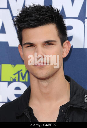 2011 MTV Movie Awards - California. Taylor Lautner at the MTV Movie Awards 2011 at the Gibson Amphitheatre in Universal City, Los Angeles. Stock Photo