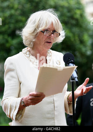 The Duchess of Cornwall delivers a speech, during a garden party at Clarence House, London, hosted by the Duchess of Cornwall, president of the National Osteoporosis Society, to celebrate the society's 25th anniversary. Stock Photo