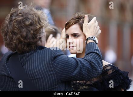 Emma Watson has her hair styled during Cocktails with the Cast of Harry Potter And The Deathly Hallows, Part 2, at St. Pancras Renaissance London Hotel, Euston Road, NW1 2AR. Stock Photo