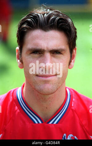 PA NEWS PHOTO 4/8/98 FOOTBALLER MARC EDWORTHY OF CRYSTAL PALACE F.C.. PA NEWS PHOTO 4/8/98 FOOTBALLER MARC EDWORTHY OF CRYSTAL PALACE F.C. Stock Photo