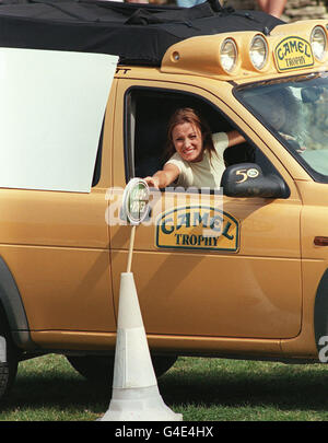 PA NEWS 16/8/98 ACTRESS JANE SEYMOUR TAKING PART IN THE CELEBRITY CHALLENGE DRIVING RACE AT THE DOUBLEPRINT BRITISH HORSE TRIALS CHAMPIONSHIPS HELD AT THE PRINCESS ROYAL'S GATCOMBE PARK HOME, GLOUCESTERSHIRE. Stock Photo