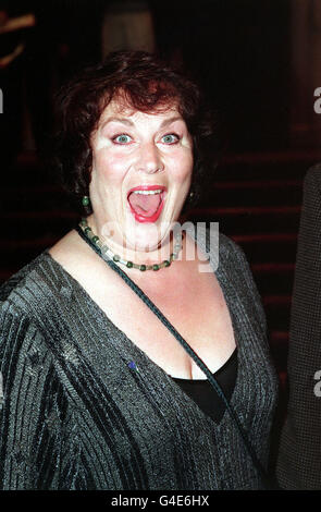 ACTRESS PAM FERRIS AT THE TV QUICK AWARDS AT THE GROSVENOR HOUSE HOTEL IN LONDON. Stock Photo
