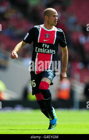 Soccer - Emirates Cup 2011 - Paris Saint Germain v New York Red Bulls - Emirates Stadium Stock Photo