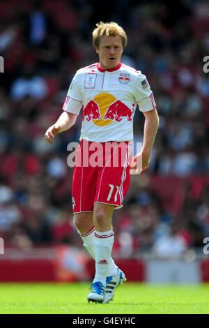 Soccer - Emirates Cup 2011 - Paris Saint Germain v New York Red Bulls - Emirates Stadium Stock Photo