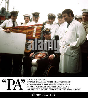 PA NEWS 15/12/76 PRINCE CHARLES AS HE RELINQUISHED COMMAND OF THE MINEHUNTER HMS BRONINGTON AT ROSYTH, SCOTLAND AT THE END OF HIS SERVICE IN THE ROYAL NAVY Stock Photo