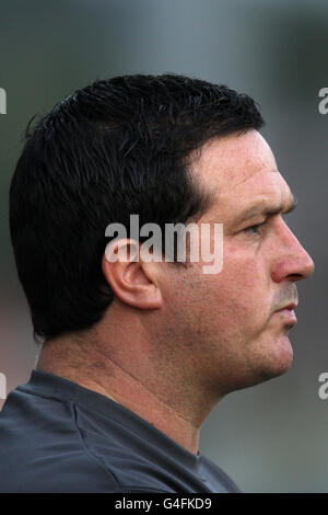 Soccer - Blue Square Premier League - Mansfield Town v Luton Town - Field Mill. Mansfield Town manager Paul Cox Stock Photo