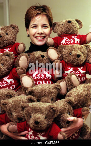 Ballerina Darcey Bussell at Great Ormond Street Hospital for Sick Children, London, where she presented Ralph Lauren teddy bears to children suffering from cancer.