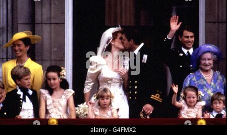 THE DUCHESS OF YORK AND HER MOTHER SUSAN BARRANTES LEAVING ST Stock ...