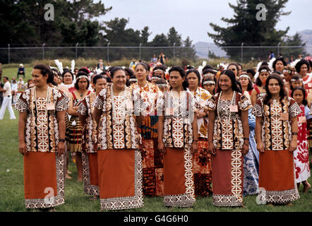 Maori women at Rugby Park, Gisborne, where the Queen and the Duke of Edinburgh were given a New Zealand Maori welcome at the opening of the Royal New Zealand Polynesian Festival during the Silver Jubilee Tour. Stock Photo