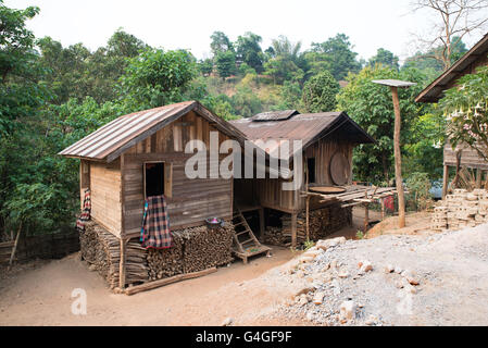 Traditional wood house in a Kayaw (Bwe) village, Htei Ko village, Kayah State, Myanmar Stock Photo