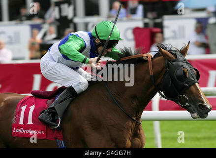 Old Hundred and jockey Eddie Ahern go on to win the Ladbroke Mallard Stakes during the St Leger Festival Stobart Doncaster Cup Day at Doncaster Racecourse, Doncaster. Stock Photo