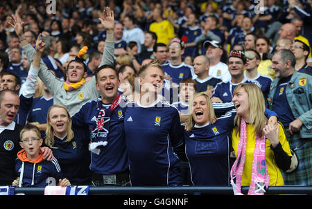 Soccer - UEFA Euro 2012 - Qualifying - Group I - Scotland v Czech Republic - Hampden Park. Scotland fans celebrate at half time in the stands Stock Photo