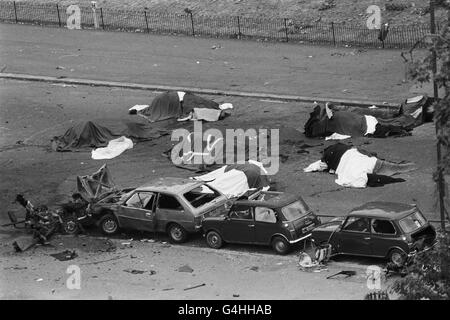 20TH JULY : On this day in 1982 two IRA bombs killed eight soldiers and seven horses on ceremonial duty in Hyde PArk and Regents Park. Dead horses covered up and wrecked cars at the scene of carnage in Rotten Row, Hyde Park, after an IRA bomb exploded as the Household Cavalry was passing. The bomb, the first of two in London on the same day, killed four soldiers and seven of their horses. * 06/12/01Echo, the retired police horse injured during the bombing celebrating his 30th birthday. The grey Gelding, suffered extensive superficial injuries during attack, when waiting terrorists detonated a Stock Photo