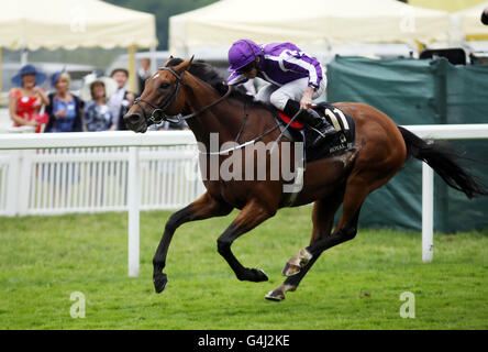 Sir Isaac Newton by Ryan Moore wins the Wolferton Handicap stakes during day five of Royal Ascot 2016, at Ascot Racecourse. Stock Photo