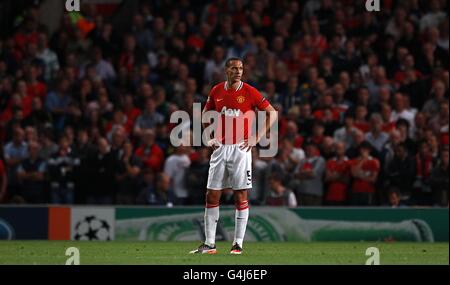 Soccer - UEFA Champions League - Group C - Manchester United v FC Basle - Old Trafford. Manchester United's Rio Ferdinand stands dejected Stock Photo