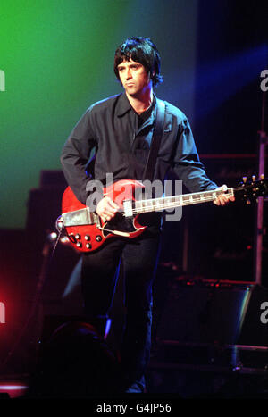 Former Smiths guitarist Johnny Marr performs during 'Here There and Everywhere - a Concert for Linda McCartney' at London's Royal Albert Hall. Stock Photo