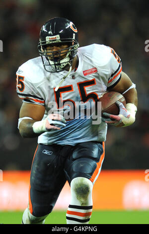 Chicago Bears linebacker Lance Briggs (55) during the Bears training camp  practice at Olivet Nazarene University in Bourbonnais, IL. (Credit Image: ©  John Rowland/Southcreek Global/ZUMApress.com Stock Photo - Alamy