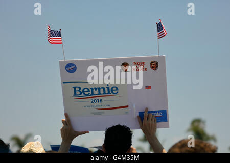 Presidential Candidate Bernie Sanders hosts Presidential Campaign Rally, Ventura College, Ventura, CA Stock Photo