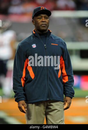 American Football - NFL - Tampa Bay Buccaneers v Chicago Bears - Wembley Stadium. Chicago Bears head coach Lovie Smith Stock Photo