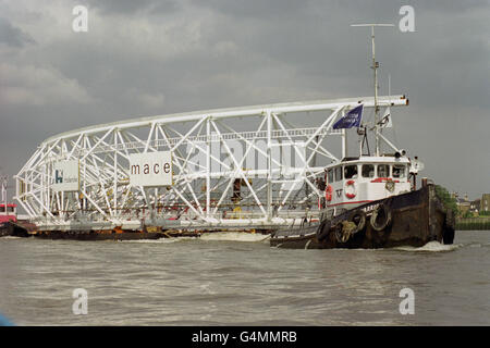 Landmarks - London Eye - River Thames Stock Photo