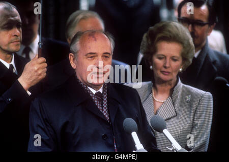 Politics - Mikhail Gorbachev Visit - 10 Downing Street Stock Photo
