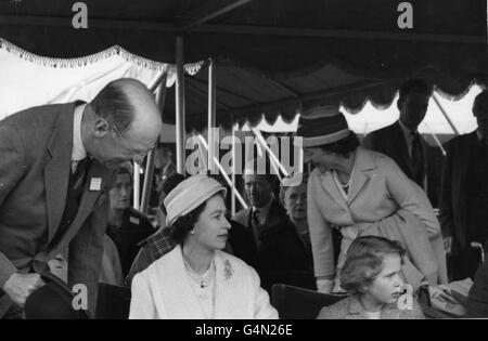 Equestrian - Royal Windsor Horse Show - Home Park, Windsor. Queen Elizabeth II and her daughter, Princess Anne at the Royal Windsor Horse Show in the Home Park at Windsor. Stock Photo