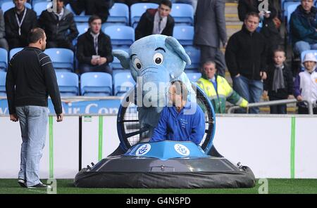 Soccer - npower Football League Championship - Coventry City v Southampton - Ricoh Arena Stock Photo