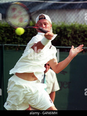 Tennis baseball cap lleyton hewitt hi-res stock photography