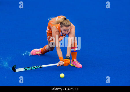 London, UK. 18th June, 2016. Maartje Paumen of Netherlands was in action during the Hockey Women's Champions Trophy 2016 between the game of Netherlands vs New Zealand at Queen Elizabeth Olympic Park London. Credit:  Taka Wu/Alamy Live News Stock Photo