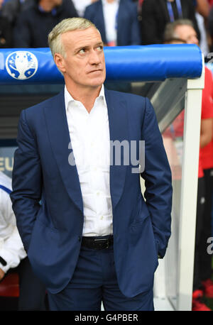 Lille, France. 19th June, 2016. Coach Didier Deschamps of France before the preliminary round match between Switzerland and France at Pierre Mauroy stadium in Lille, France, 19 June, 2016. Photo: Marius Becker/dpa/Alamy Live News Stock Photo