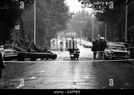 An IRA bomb attack in south Croxted road, Dulwich, South London, where Lieutenant General Sir Stuart Pringle Commandant -General of the Royal marines, was critically injured in the blast as he drove his car away from his home. Stock Photo
