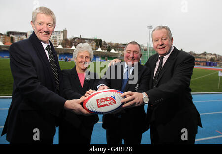 Scottish Rugby Ambassador John Jeffrey, Sportsscotland Chair Louise Martin, President of Scottish Rugby Ian McLauchlan and IRB Vice Chairman, Bill Beaumont as Glasgow is announced as the venue for the 7's World Series during the announcement at Scotstoun Stadium, Glasgow. Stock Photo