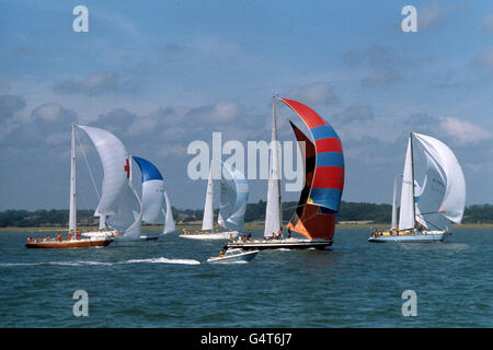 Competitors in the Admiral's Cup Yacht Race in close company. (l-r) Battlecry (Britain), Robin (USA), Love and War (Australia), Coriolan (France) and Duva (Germany)