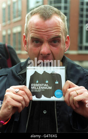 dj-fatboy-slim-on-an-open-top-