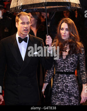 The Duke and Duchess of Cambridge arrive for the UK Royal film premiere of War Horse at the Odeon West End, London. Stock Photo