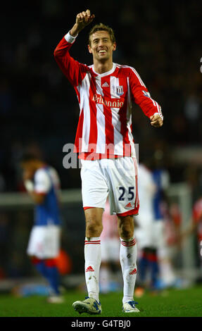 Stoke City's goal scorer Peter Crouch celebrates at the end of the game against Blackburn Rovers Stock Photo
