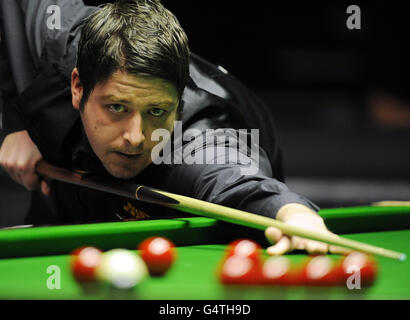 Snooker - The Masters 2012 - Day Three - Alexandra Palace Stock Photo