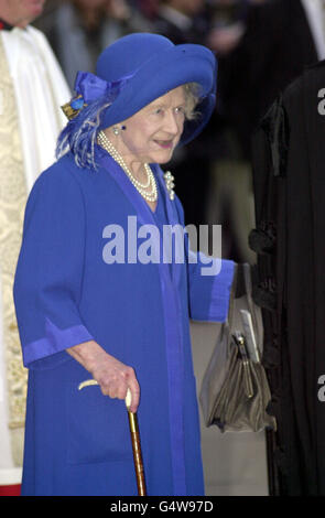 HM Queen Elizabeth the Queen Mother, leaving The Queens Chapel at Saint James' Palace after the christening of her great grandson Charles Patrick Inigo Armstrong Jones, the son of Viscount and Viscountess Linley. Stock Photo