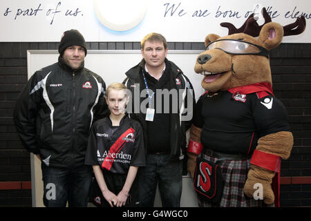 Rugby Union - Heineken Cup - Pool 2 - Edinburgh Rugby v London Irish - Murrayfield Stadium Stock Photo