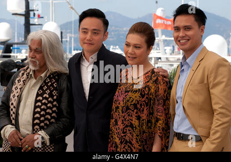 Actor Wan Hanafi Su, director Boo Junfeng, actor Firdaus Rahman and actress  Mastura Ahmad at the Apprentice film photo call Stock Photo