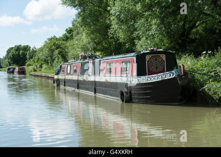 Narrow Boats on the Kennett & Avon Canal in Wiltshire, England, UK Stock Photo