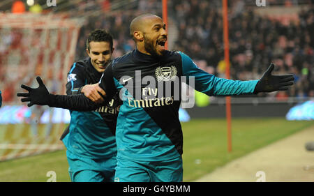 Arsenal's Thierry Henry celebrates scoring during the Barclays Premier League match at the Stadium of Light, Sunderland. Stock Photo