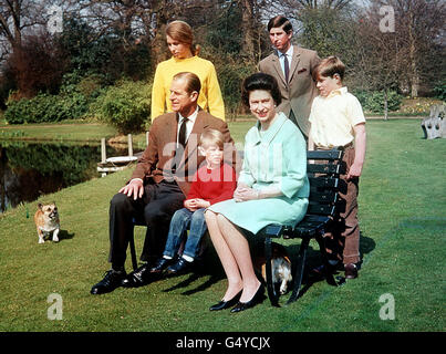 The Royal Family in the grounds of Frogmore House, Windsor. From left: Princess Anne, the Duke of Edinburgh, Prince Edward, Queen Elizabeth II, Prince Charles and Prince Andrew. Stock Photo