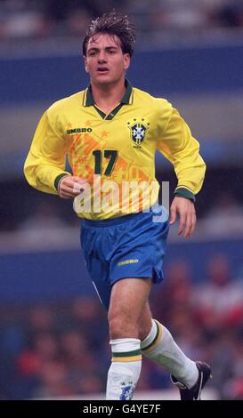 Soccer - UMBRO Cup - Brazil v Japan - Goodison Park, Liverpool. DORIVA, BRAZIL Stock Photo